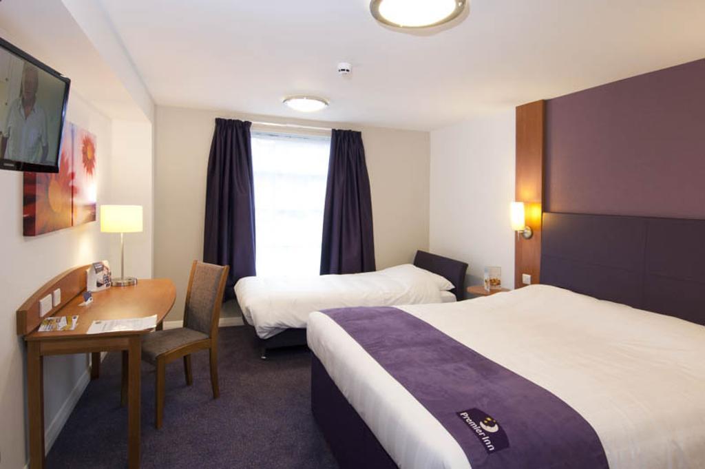 Premier Inn Glenrothes Exterior foto