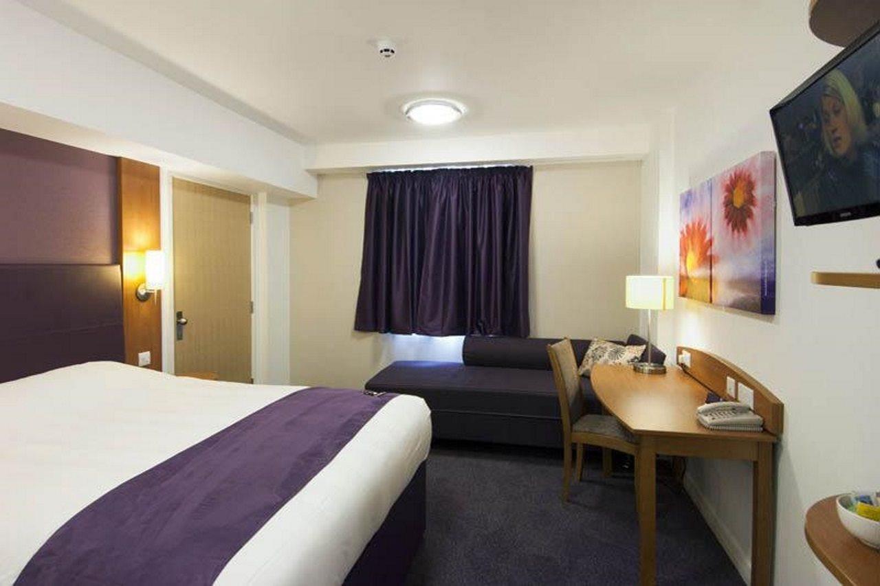 Premier Inn Glenrothes Exterior foto